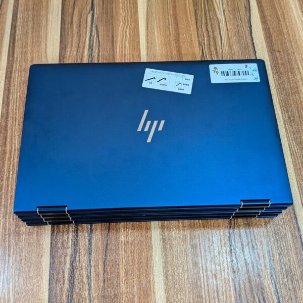 Second image of laptop dragon fly
