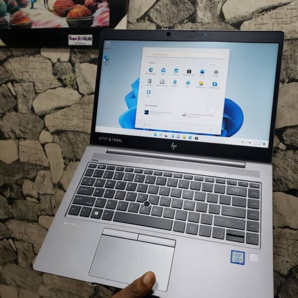 hp zbook 14u g6 8gb 256ssd 8thgen core i5