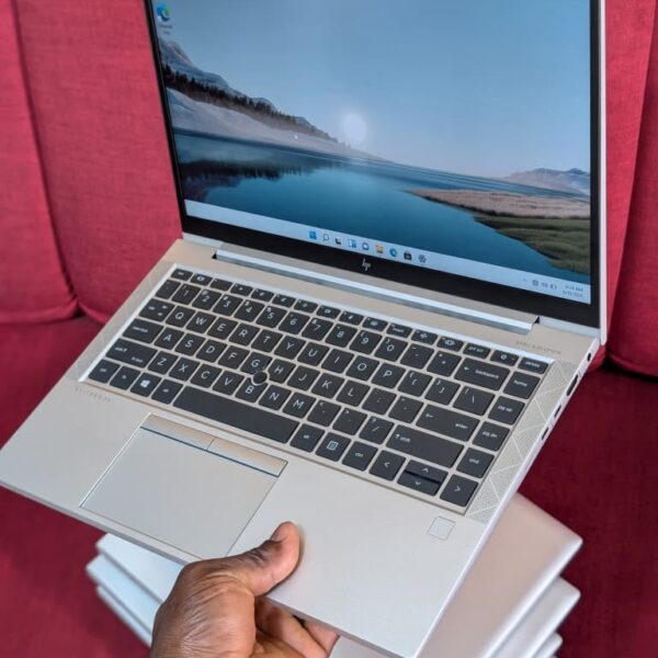 hp elitebook 845 g7 AMD  RYZEN 5 PRO